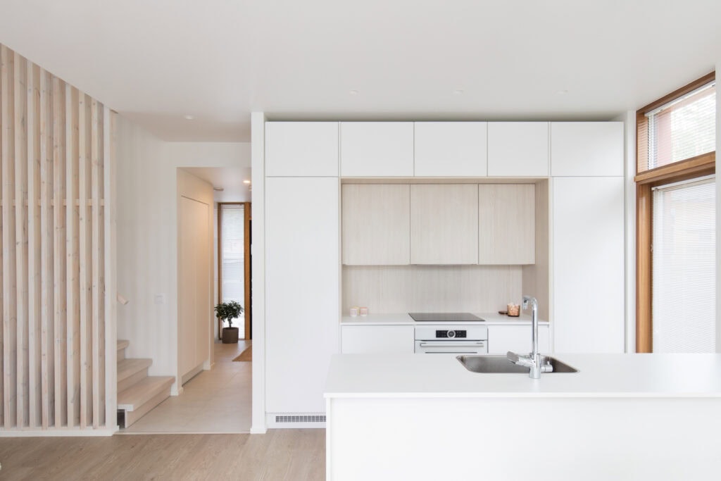 Minimalistinen keittiö